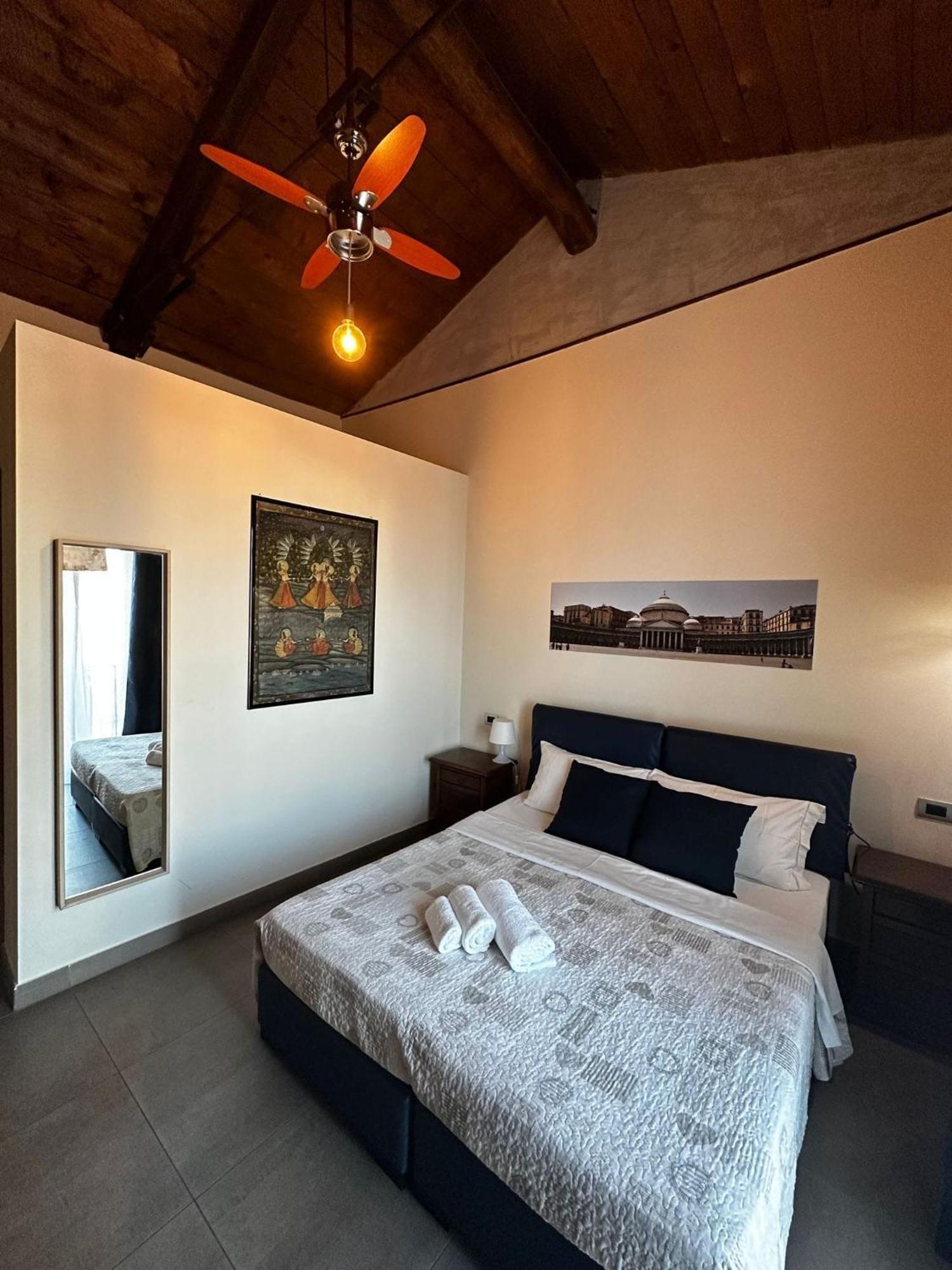 Apartamento Mansarda Valu Nápoles Exterior foto