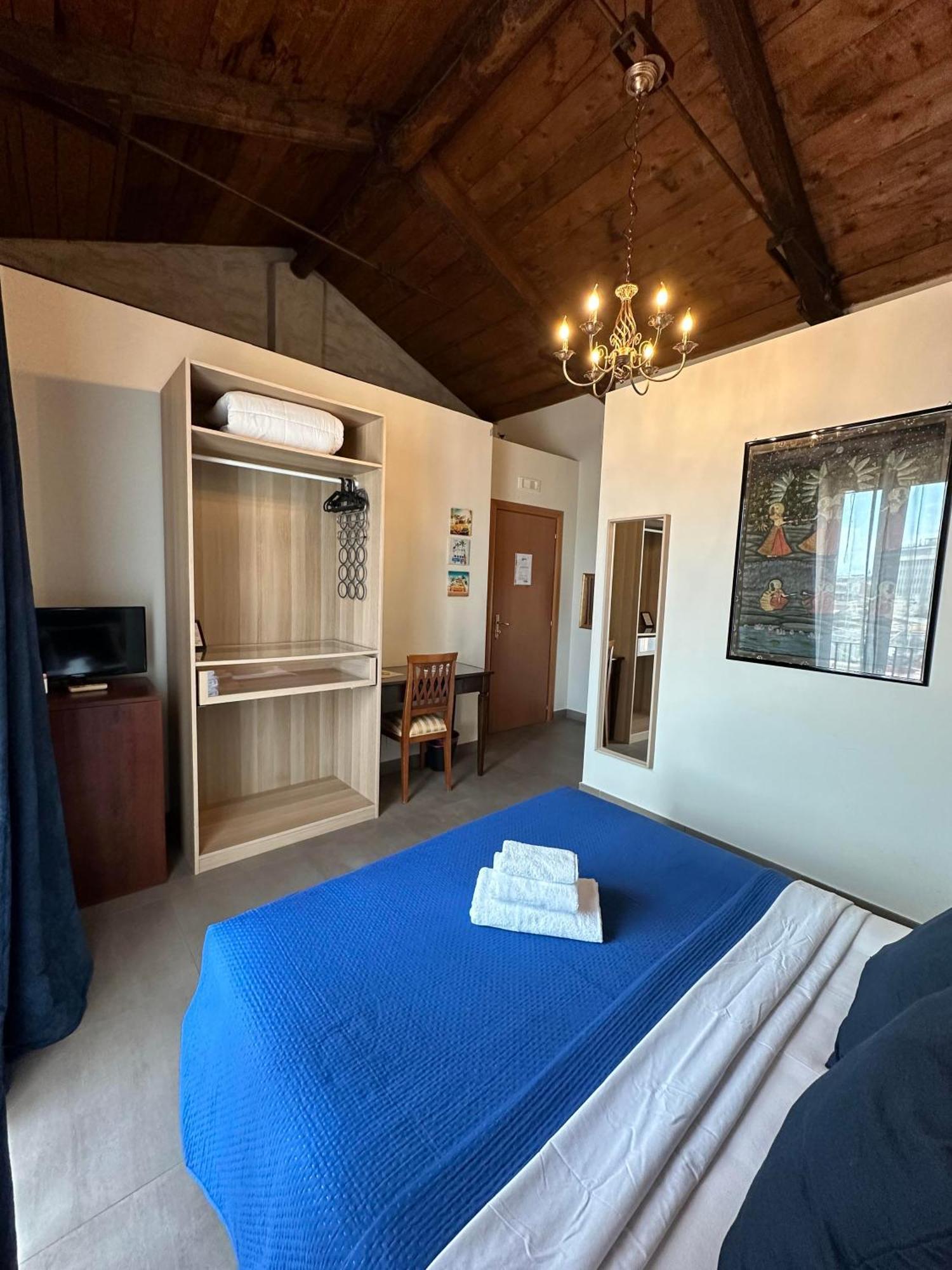 Apartamento Mansarda Valu Nápoles Exterior foto